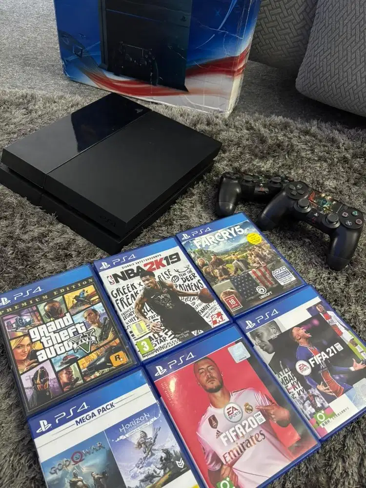 Playstation 4 black 1 Tera 48 game permanen bola terbaru FC 25 dll ps4