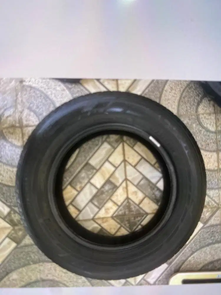 Ban bridgestone 205/65/R16