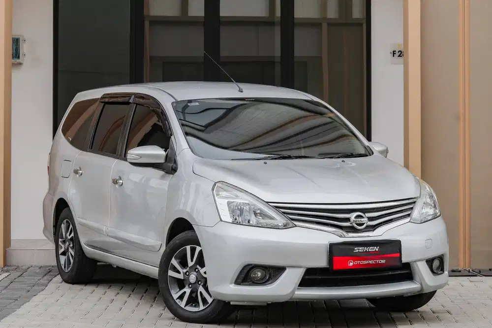 Nissan Grand Livina 1.5XV 1.5 XV Xtronic CVT Matic 2018 Silver Metalik