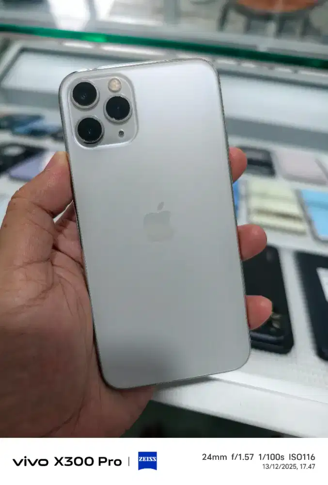 iPhone 11 Pro Beacukai BH Real 80 (64Gb) Jaringan permanen