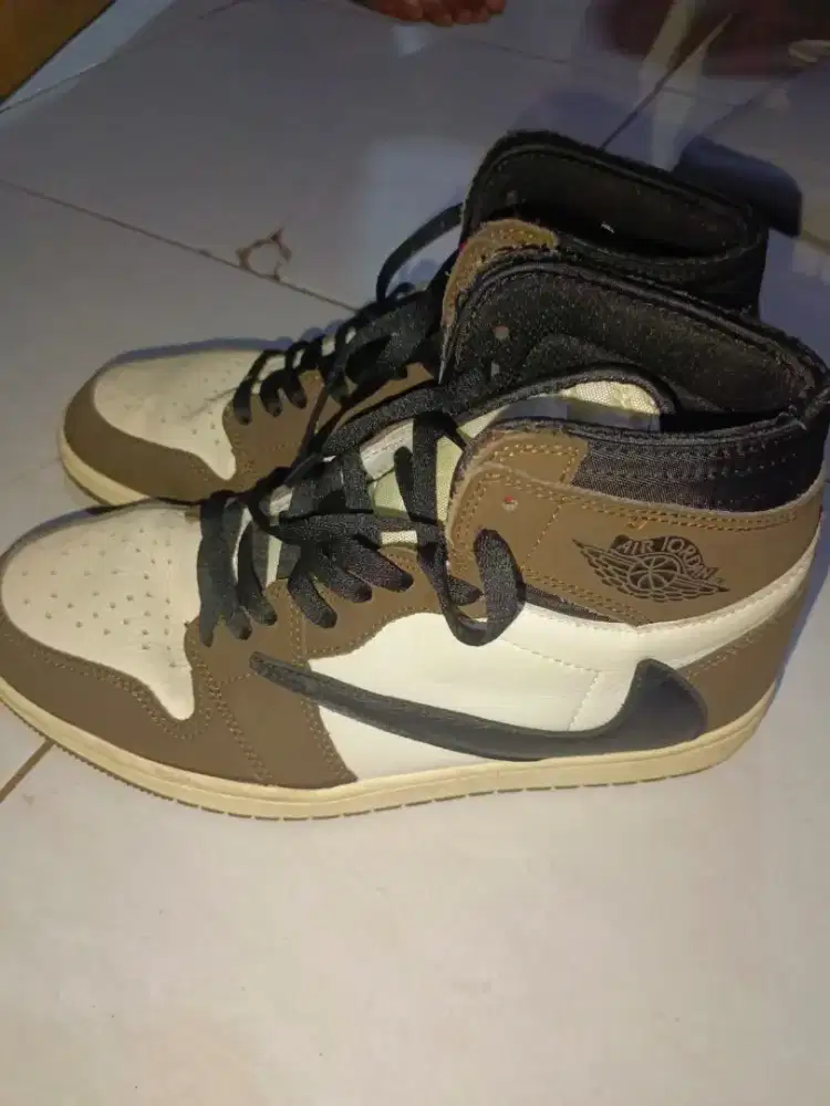 Air jordan 1 high travis scott mocha