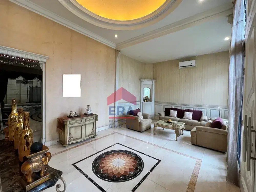 Dijual Rumah Mewah Classic Eropa di Bukit Gading Mediterania – LT 513m