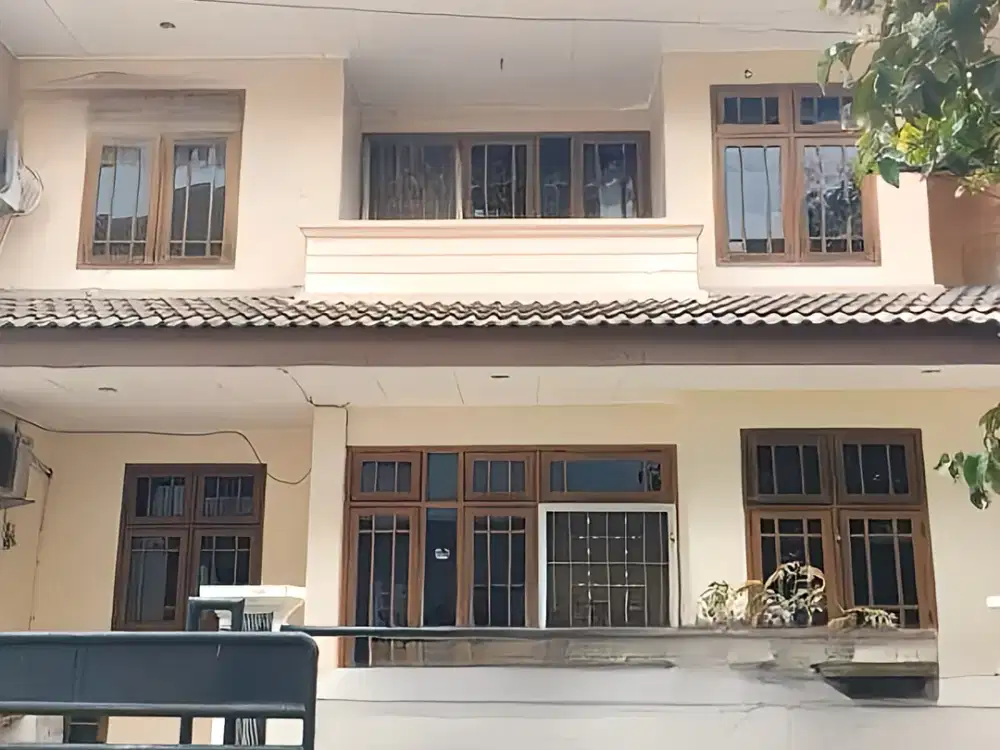 Rumah Standar 2 Lantai LT 99m2 di Sunter Agung Barat Siap Renovasi