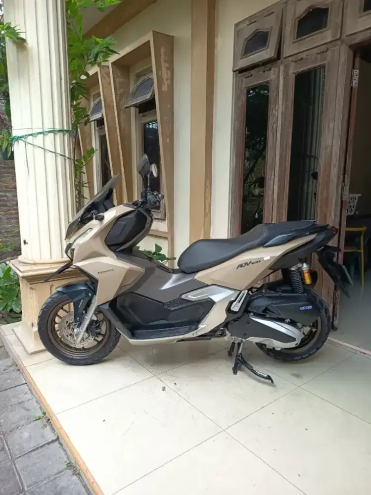 Adv 160 abs coklat low km 2024 gbm