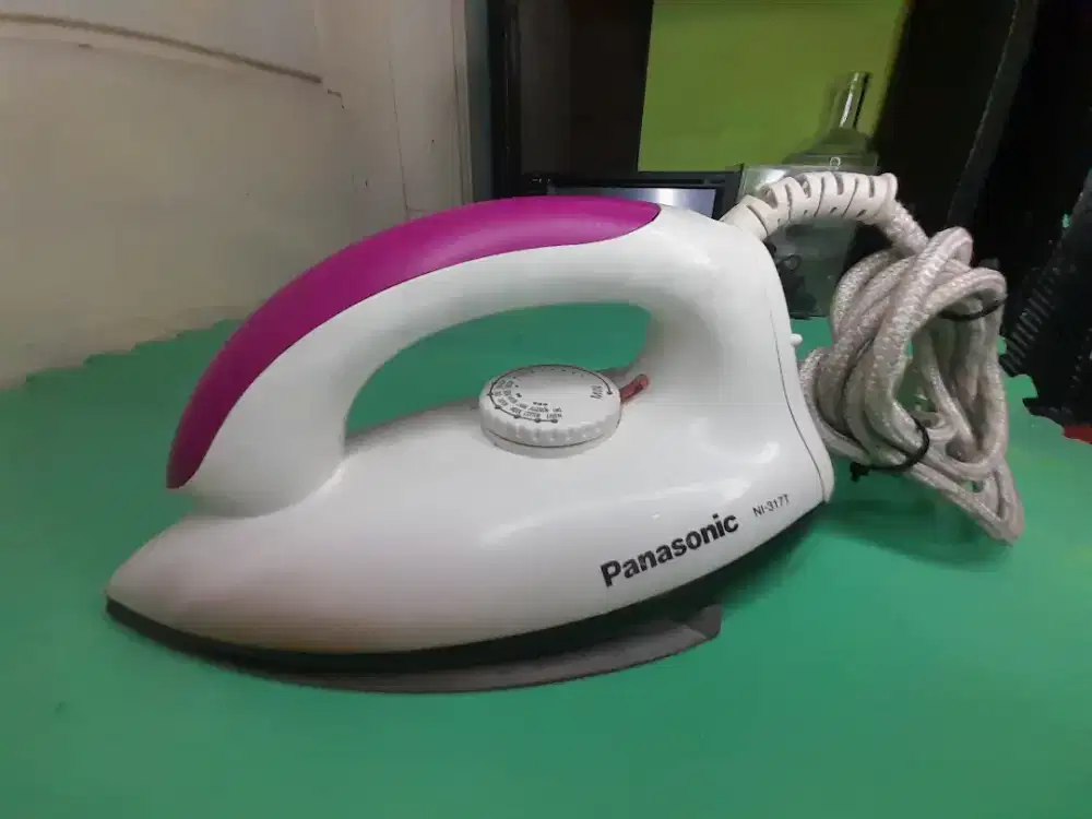 Setrika panasonic NI-317T