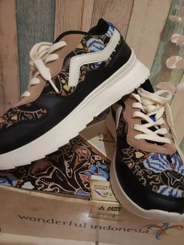 Sepatu AEROSTREET Nusantara Jawa Natural no. 43