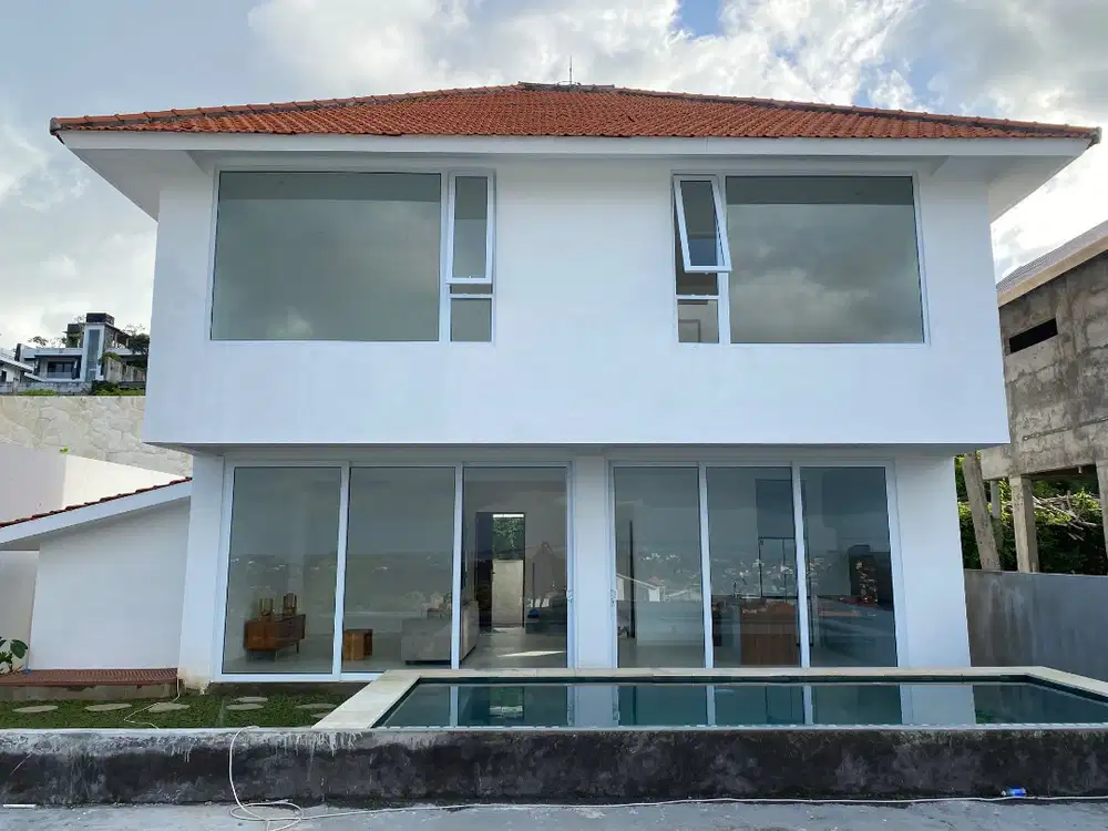 Vila Desain Modern dengan Pemandangan Laut 180° Menakjubkan – Bali