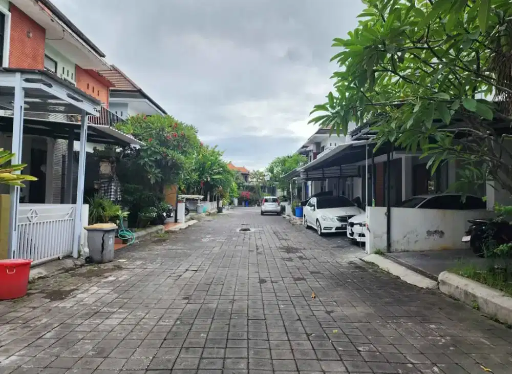 Buc rumah fas pool ada security 2lt 152m2 raya pemogan dkt kuta jl6mtr