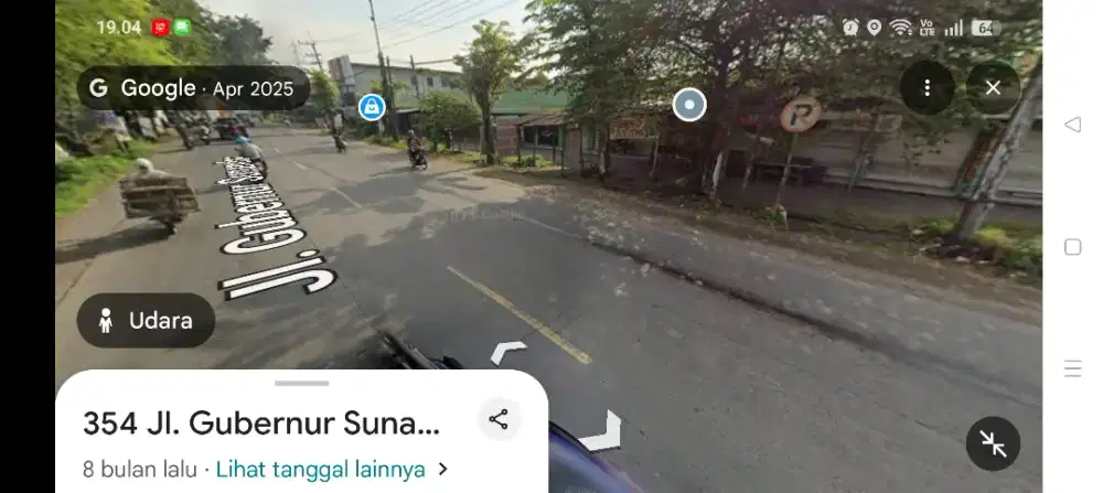 Kios Pinggir Jalan Raya Besar