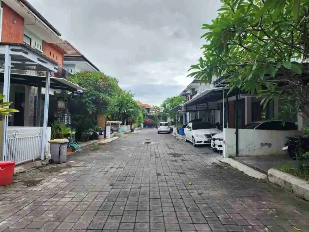 Buc rumah fas pool ada security 2lt 152m2 raya pemogan dkt kuta jl6mtr