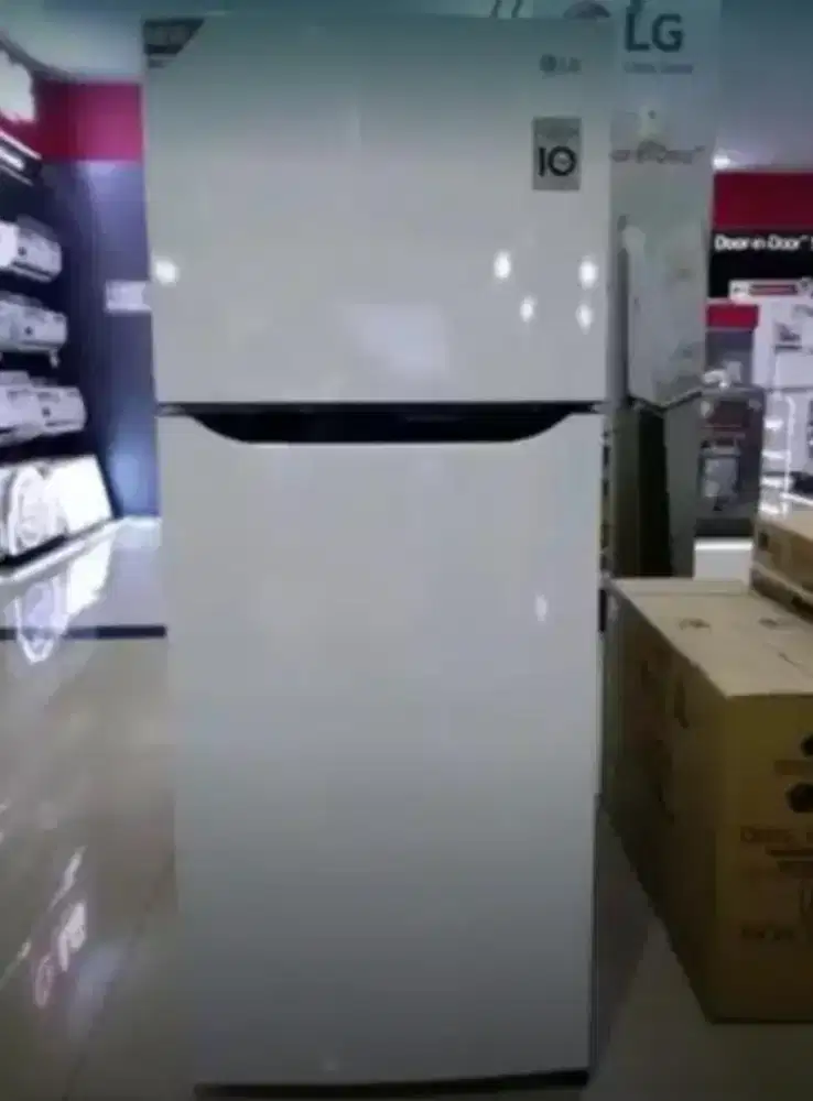 KULKAS LG 2 PINTU ATAS BAWAH