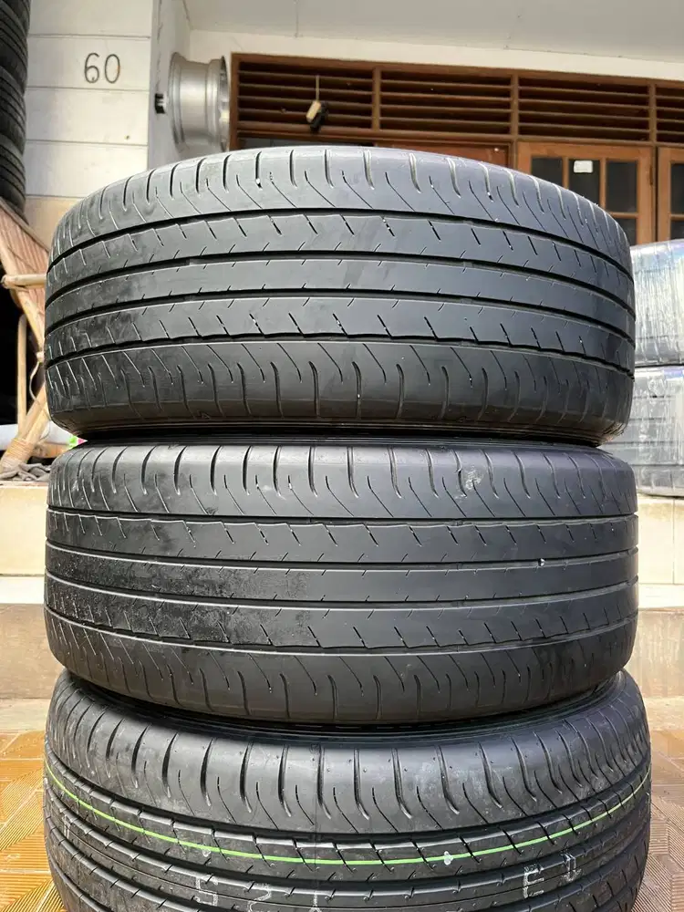 Ban Dunlop SP Sport Max050 215 55 r17 2Pcs