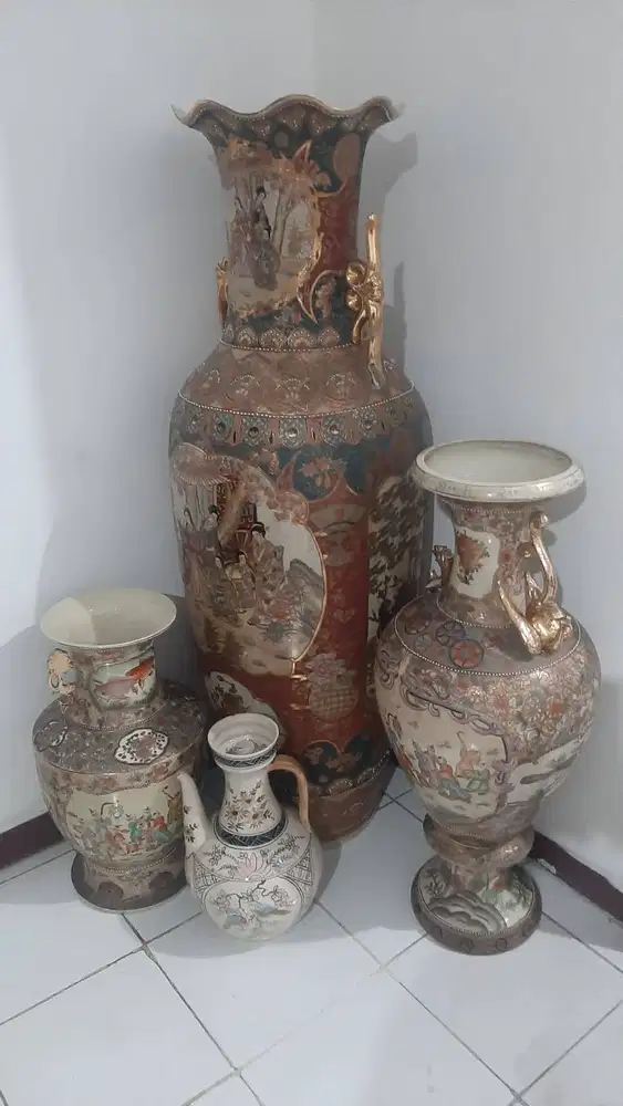 Keramik Guci Cina