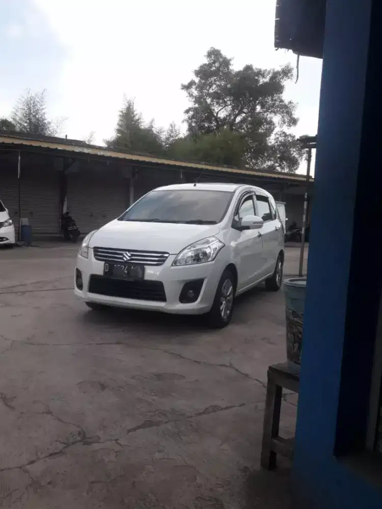 dijual mobil pribadi