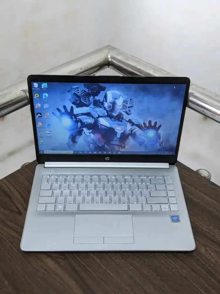 JUAL LAPTOP HP 14S CF1046TU Intel N4205U RAM 8 GB SSD 256 GB BACKLIGHT