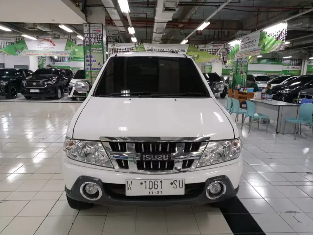 ISUZU PANTHER GRAND TOURING TURBO MT 2015 PUTIH