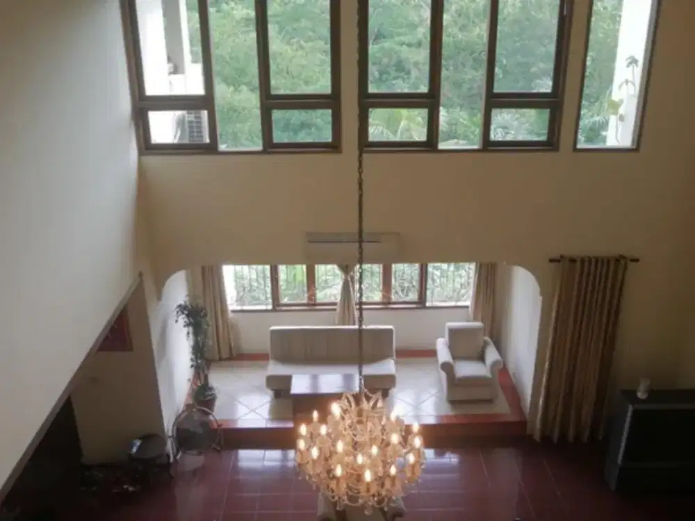 DIJUAL CEPAT RUMAH 2.5 LANTAI DI CINERE DEPOK