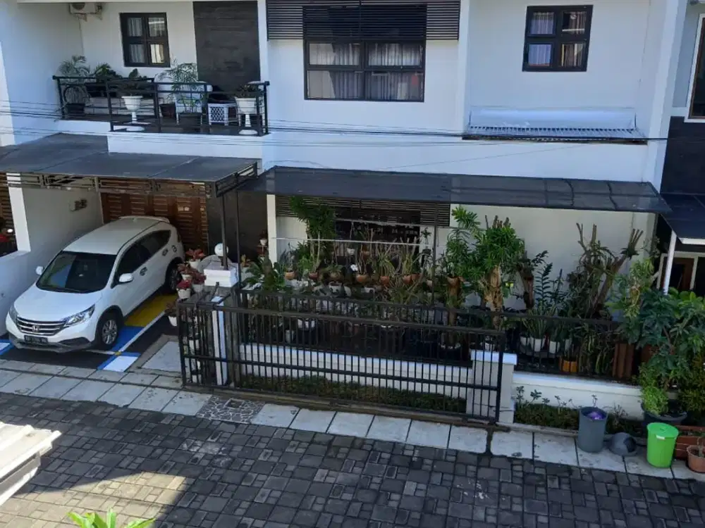 Dijual rumah dalam perumahan Mlati Krajan, One gate & security 24 jam, Jalan lingkungan lebar, dekat RS UGM, terminal jombor