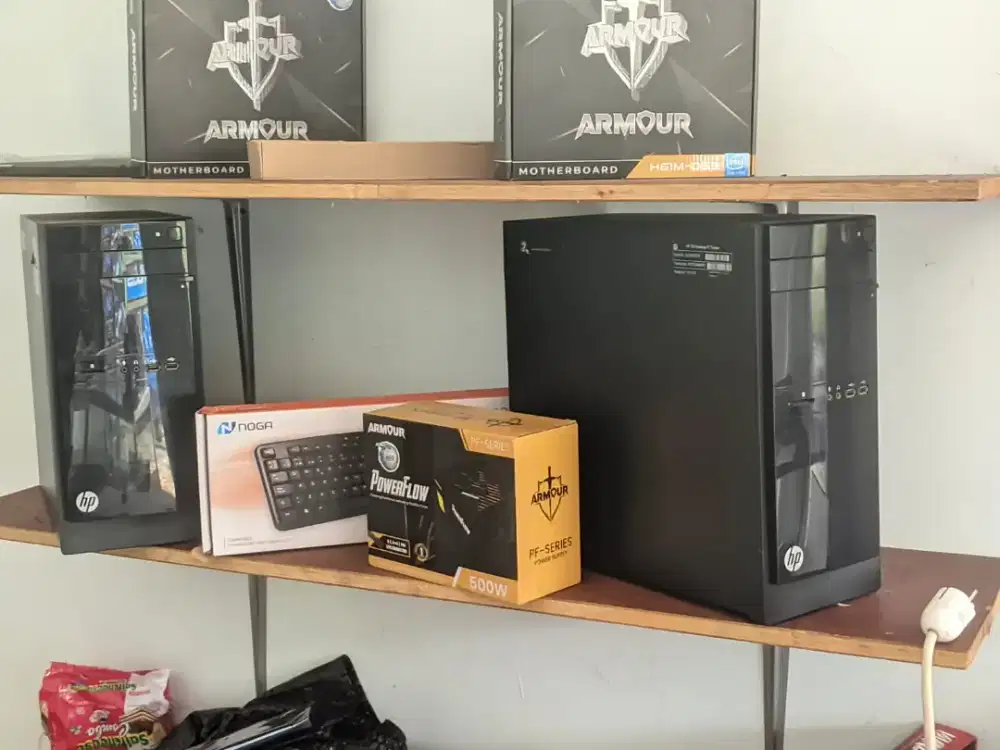 Komputer desktop PC satu set