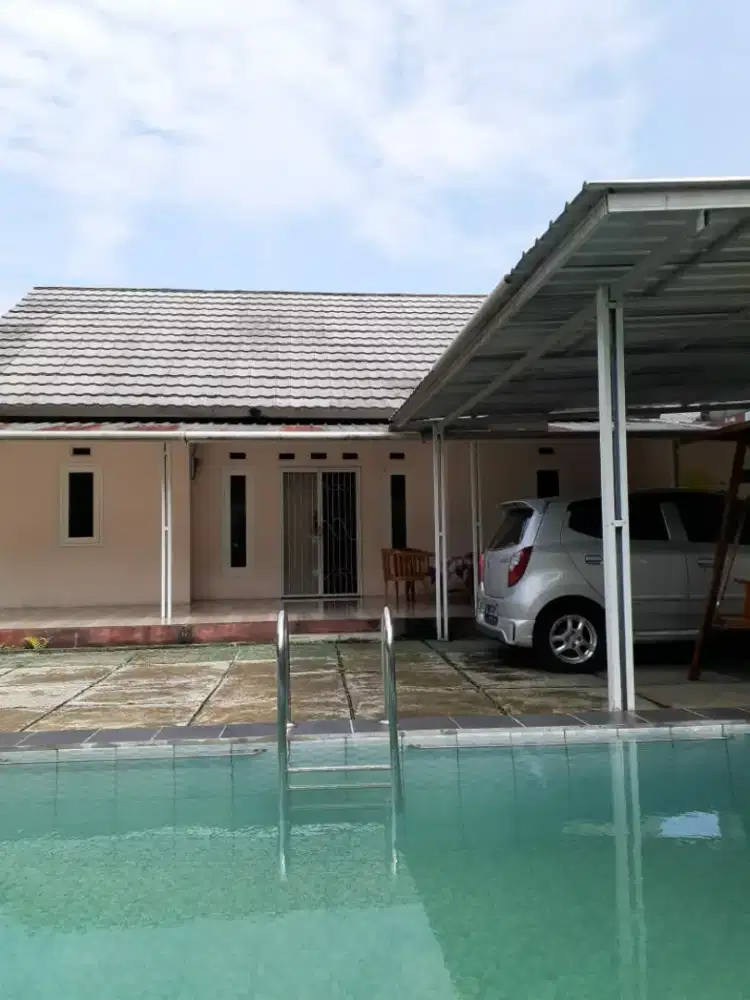 Dijual cepat rumah/villa strategis