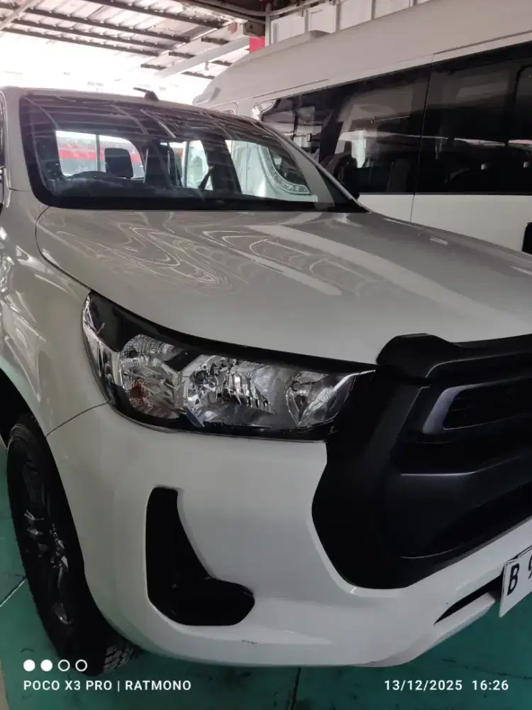 Antik istimewa !! Km 18rb Hi Lux D.Cabin 4x4 type E thn 2023