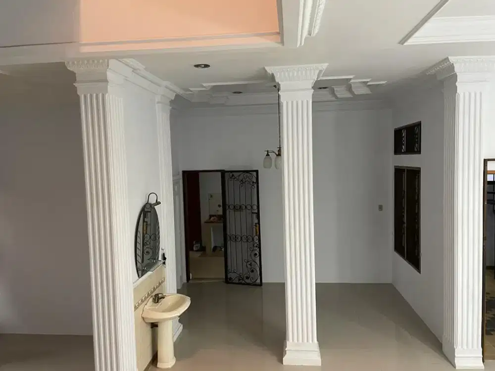 Rumah Bagus Siap Huni di Sunter Bisma, Hadap Utara, Bangunan Luas Tanah 180m2