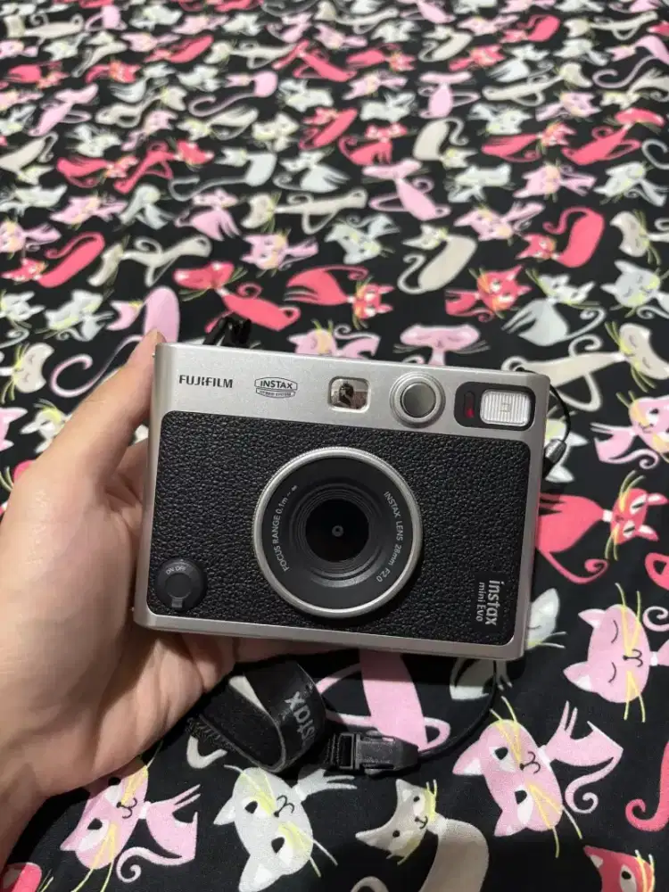 Instax mini evo