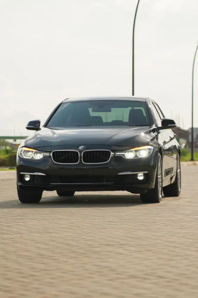 BMW 320i Luxury Facelift LCI 2018 (F30)