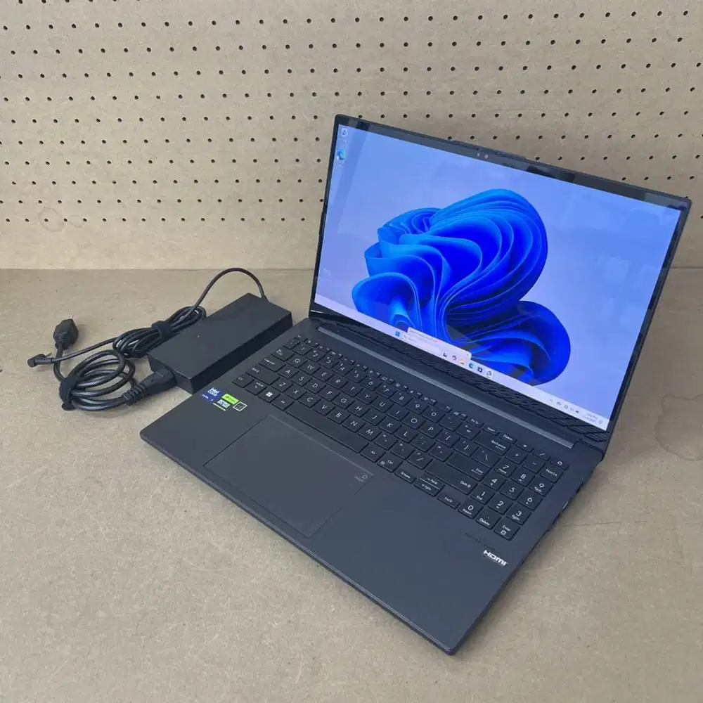 ASUS VivoBook Pro 15 Q533M | RTX 3050 6GB