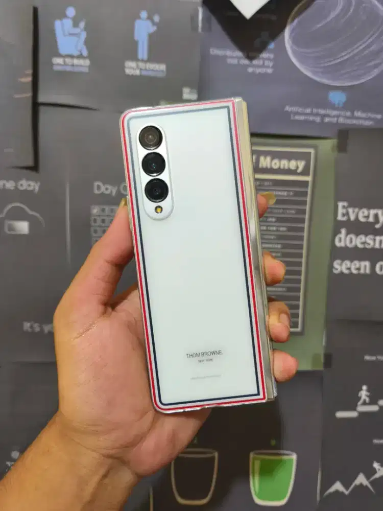 Samsung z fold 3 12/512 gb thom browne