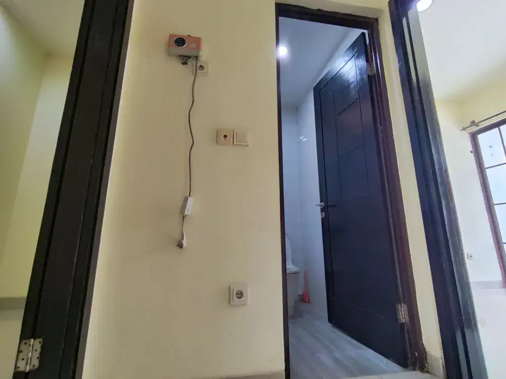 Disewakan Rumah Green Lake City Ukuran 4x12 Dengan 2 Lantai Bangunan 2 Kamar Tidur Harga Termurah 41 Juta/Tahun