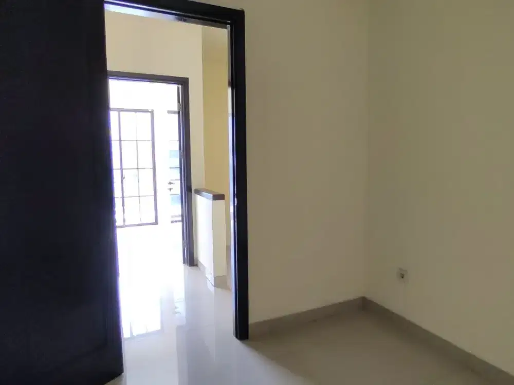 Disewakan Rumah Green Lake City 4x12 East Asia Termurah Se-Green Lake City