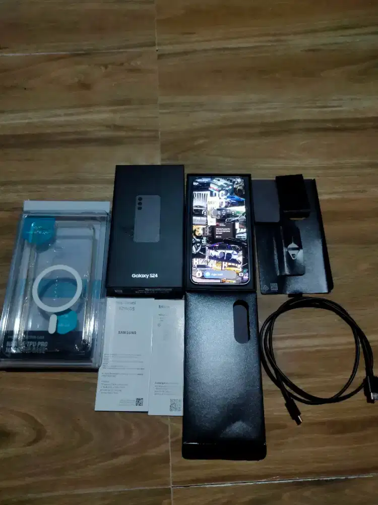 Samsung S24 8/256GB Onyx Black MULUS FULLSET ORIGINAL