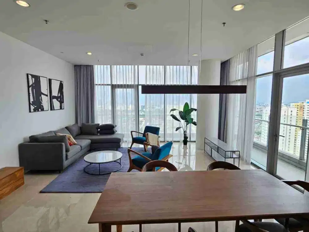 For Rent Verde 2 Apartment 2 BR Corner 187 sqm