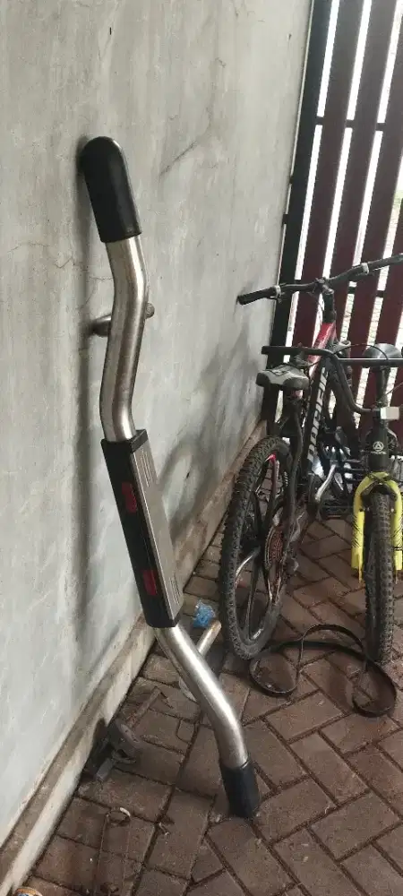 Besi pelindung belakang crome rush terios konde