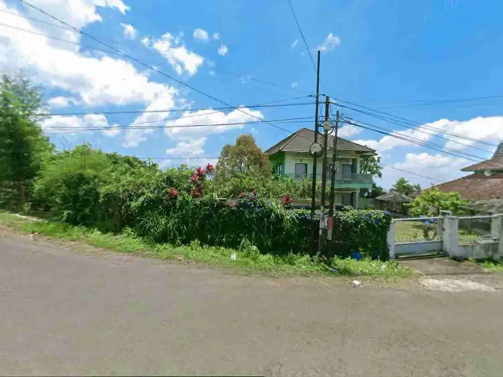 VILLA PLUS KEBUN JERUK DAN DURIAN LOKASI DAU MALANG