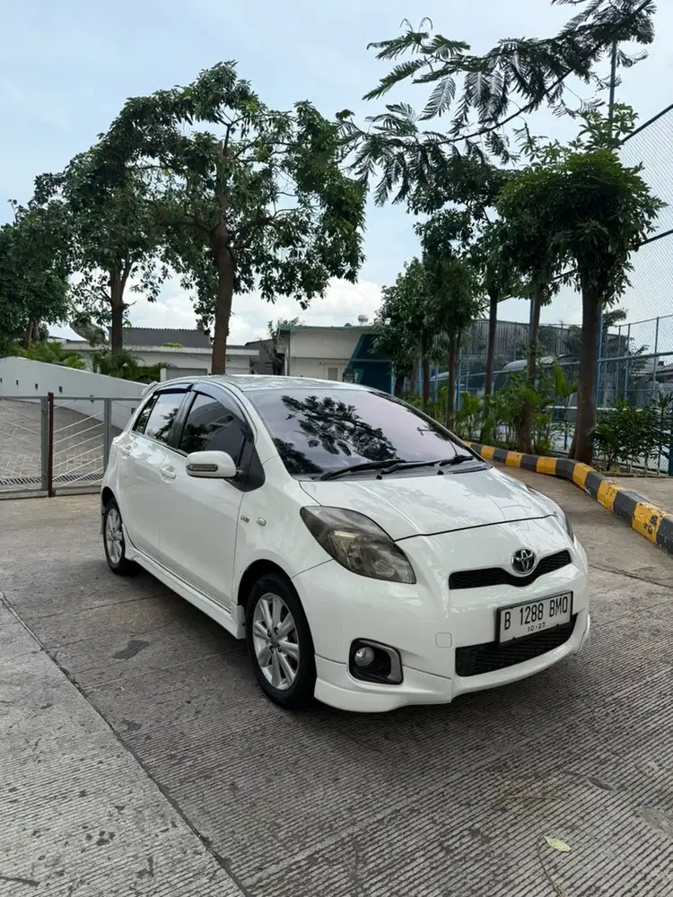 Toyota Yaris 2012 Bensin