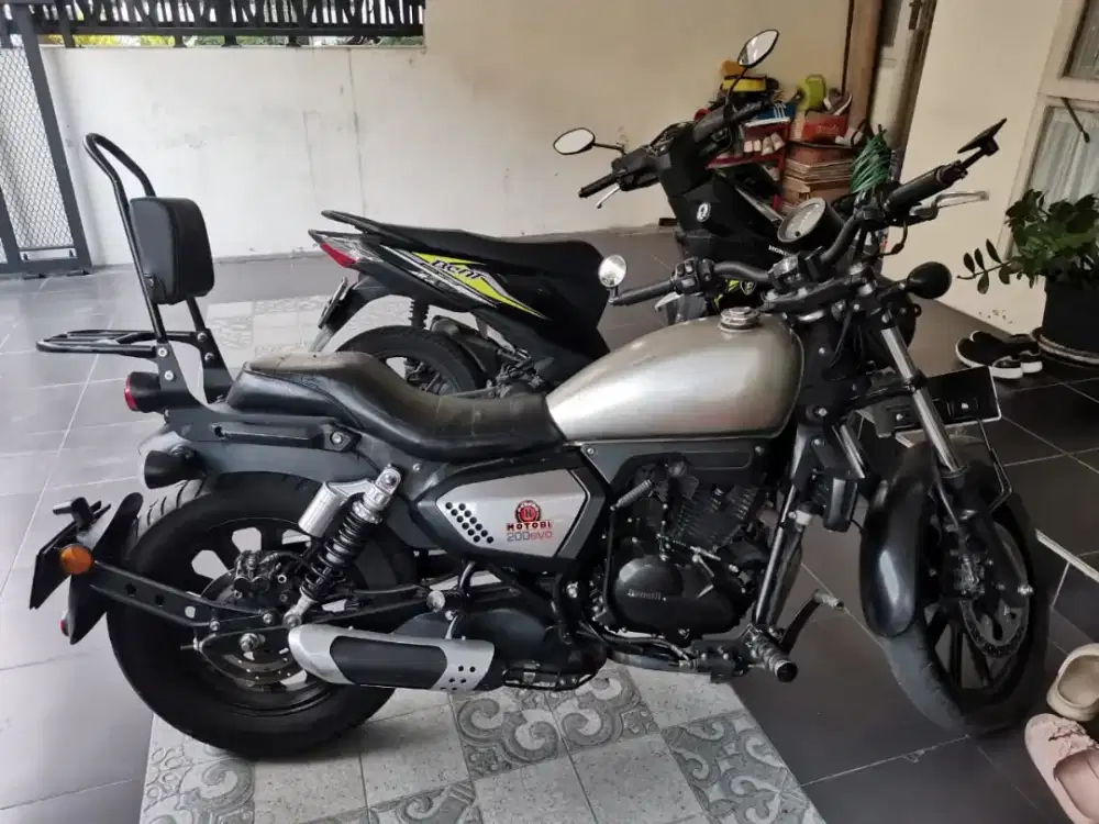 Benelli motobi evo 200