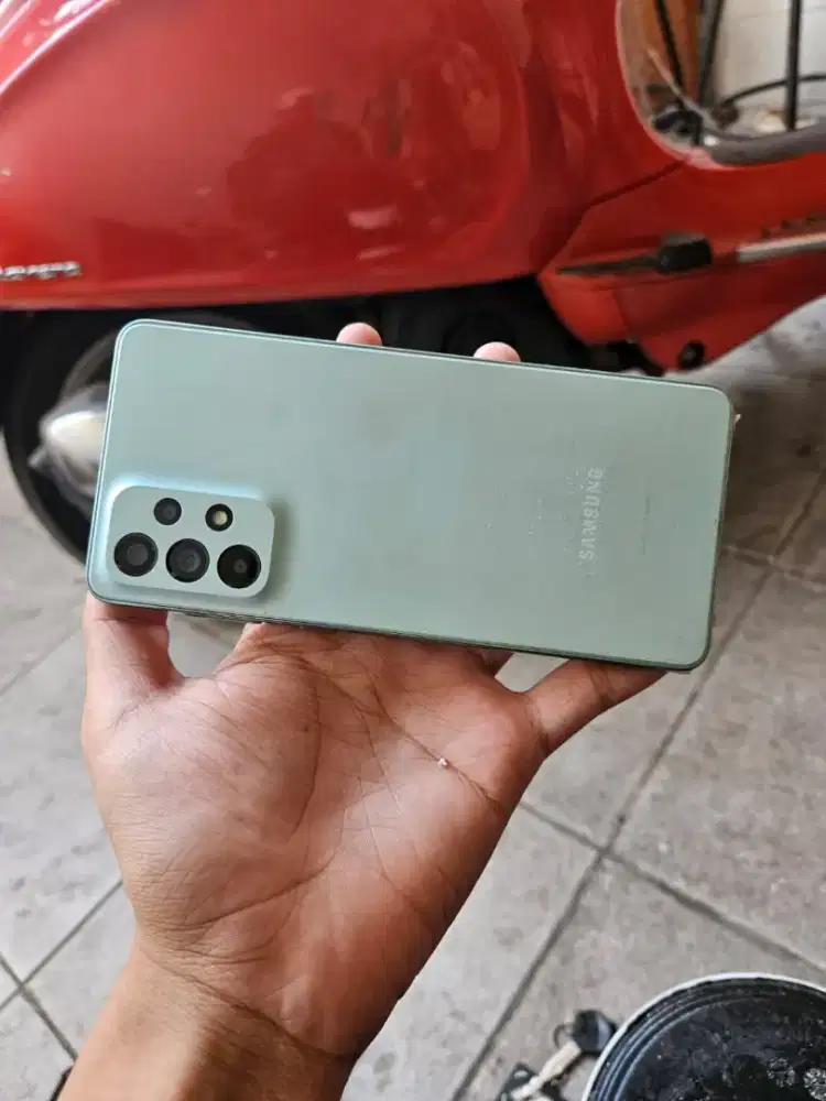 Samsung a73 5G 8/256 hp csn