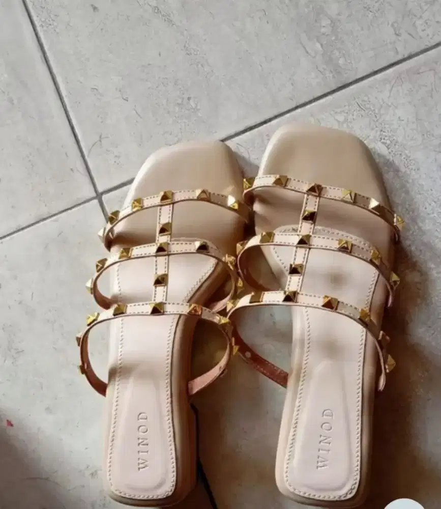 Sandal wanita winod