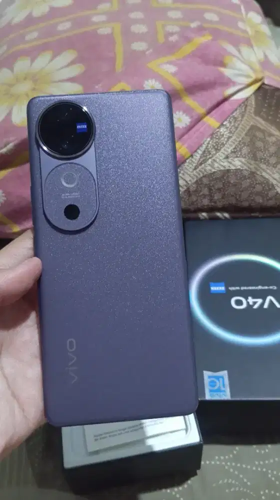 JUAL HP VIVO V40 5G 12/256 LENGKAP BARANG MULUS