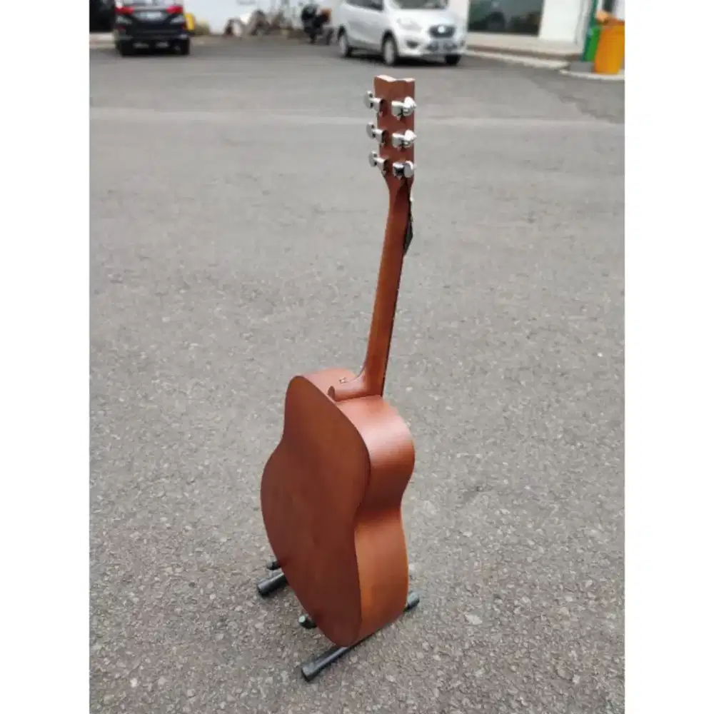 Guitar Yamaha F400 NS