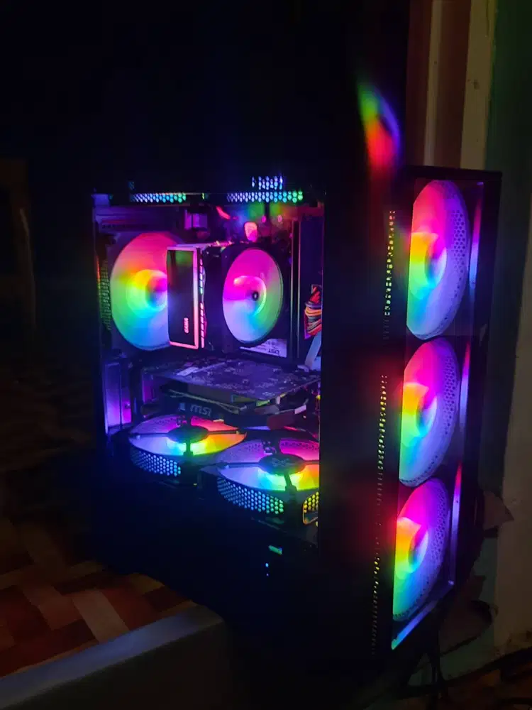 Komputer bekas pakai i7 8700