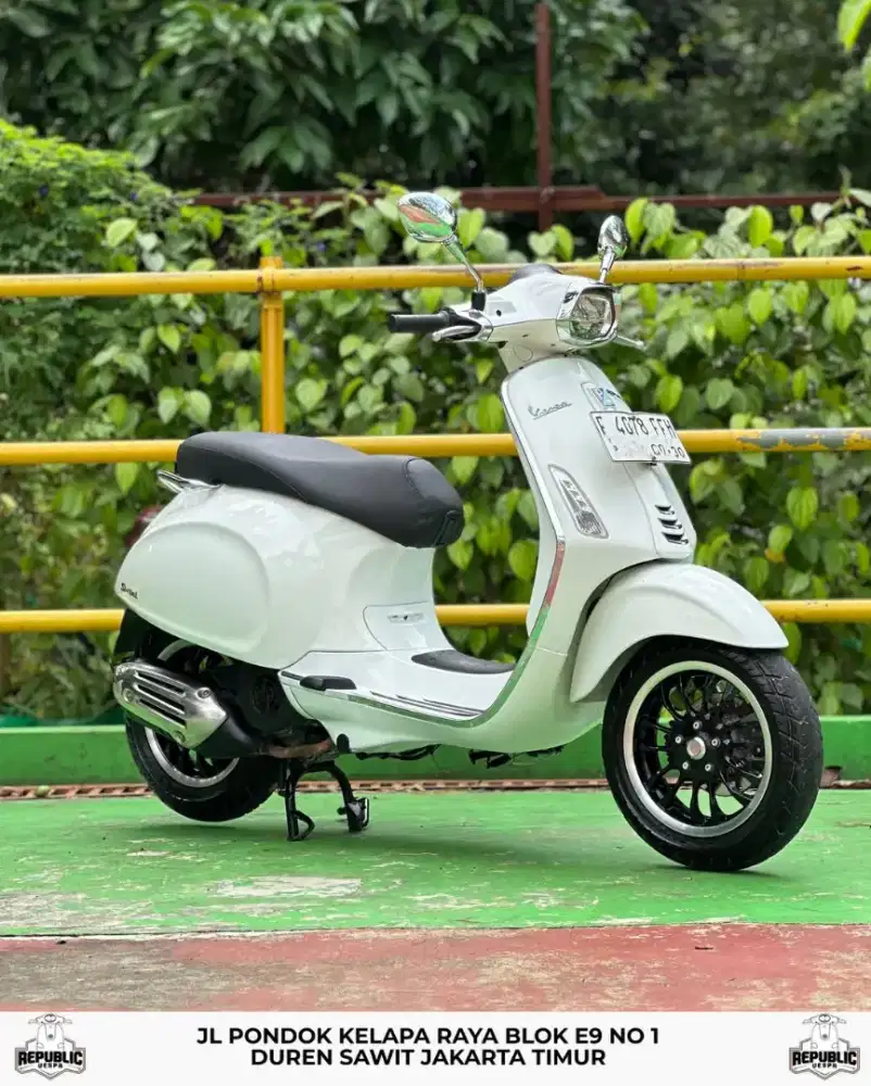 DIJUAL PIAGGIO VESPA SPRINT 150 IGET ABS LED TH 2020 PERFECT CONDITION