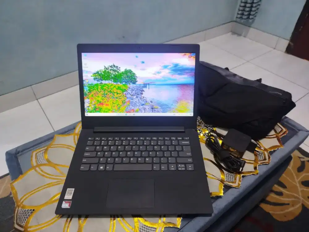 Laptop Lenovo Ideapad 130