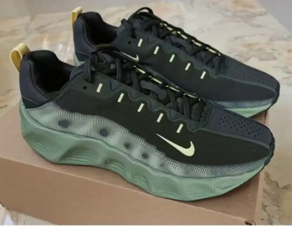 Sepatu Nike Ava Rover Ukuran 42 Original 100%