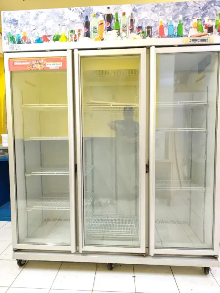 Kulkas Show Case 3 Pintu Gea