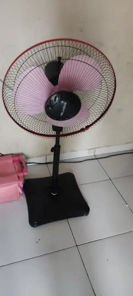 Kipas angin merk cosmos belum pernah servis