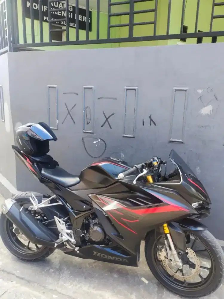 Honda cbr 150cc kondisi masih orisinil