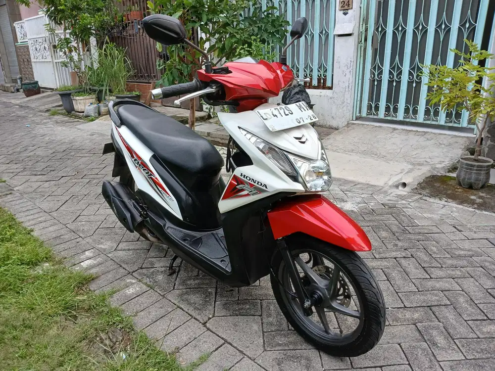 Beat 2016 km 39 rb kondisi sgt bagus samsat ketintang